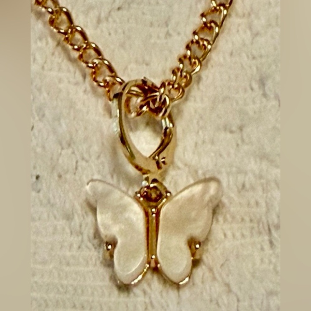 Necklace - 16-18” gold tone w/pearlized butterfly pendant. New. BOGO offer ⬇️ - Picture 6 of 10